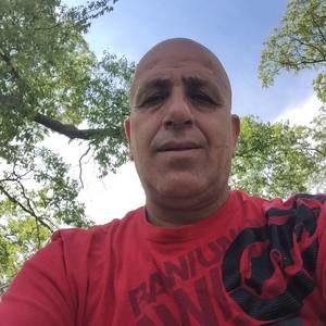 Meet your Posher, Khalid